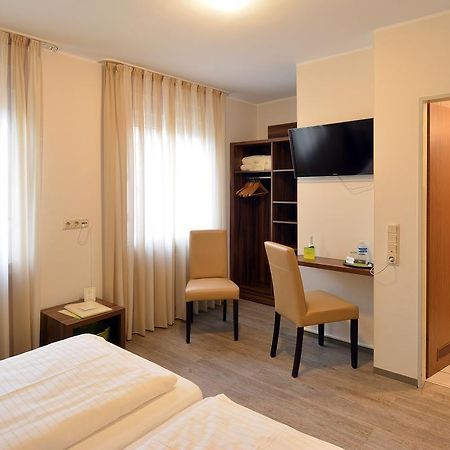 L' Angolo Ristorante & Hotel Gmbh Трир Экстерьер фото